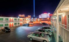 Motel 6 Tropicana