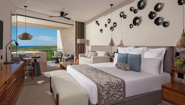 Preferred Club rooms come with additional amenities and perks. Preferred Club rooms come with additional amenities and perks.