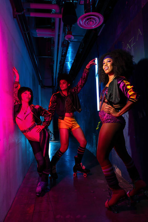 Spiegelworld's "DiscoShow" features a RollerSquad as part of the action. Spiegelworld's "DiscoShow" features a RollerSquad as part of the action.
