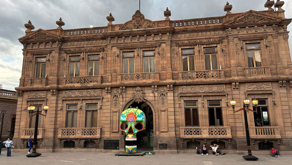 The Museo Nacional de la Mascara is dedicated to Mexico's masked dances and pre-Columbian heritage. The Museo Nacional de la Mascara is dedicated to Mexico's masked dances and pre-Columbian heritage.